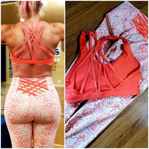 Fabletics Pants - Fabletics Set Coral Snakeskin high-waisted legging